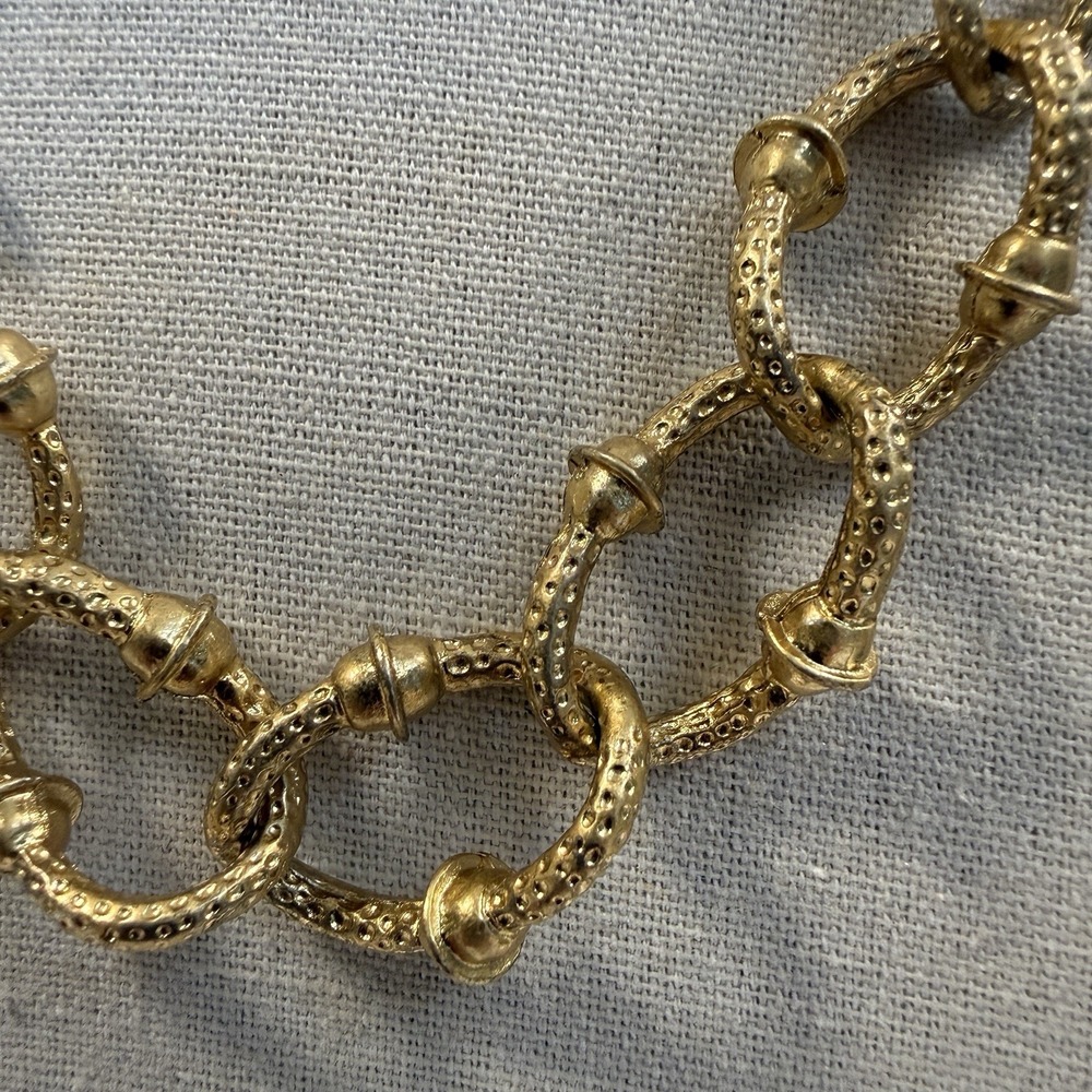 Oscar De La Renta Signed Chunky Hammered Gold Tone Chain Necklace 16-19" - Picture 3 of 5